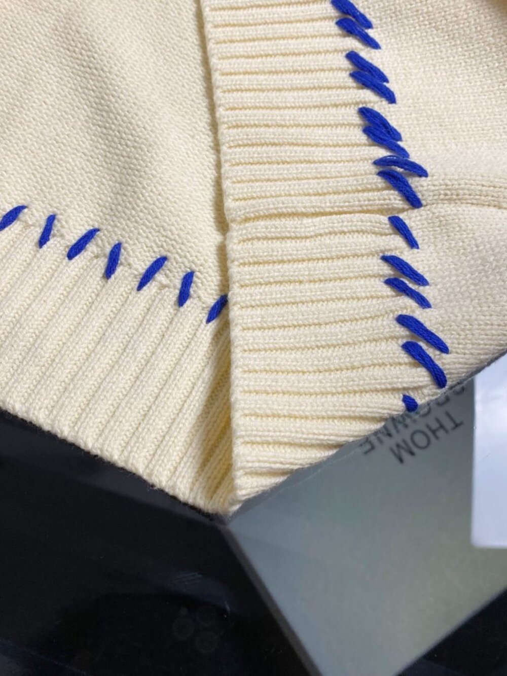Ami Paris Heart Logo Crewneck Sweater - Picture 6 of 7